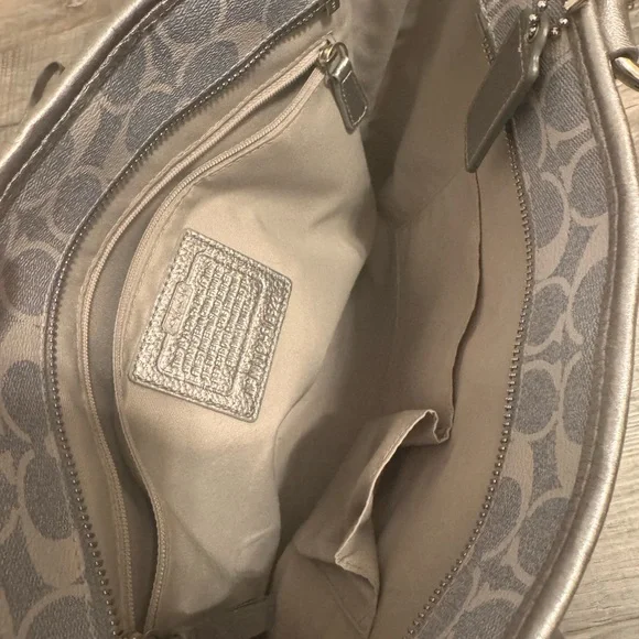 Coach Silver and Gray Signature Shoulder Bag and Wristlet - Picture 2 of 4
